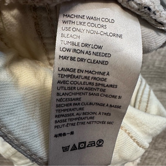 Pilcro Anthropologie Florise High Rise Slim Boyfriend Floral Denim Shorts Sz 29 - Picture 12 of 13